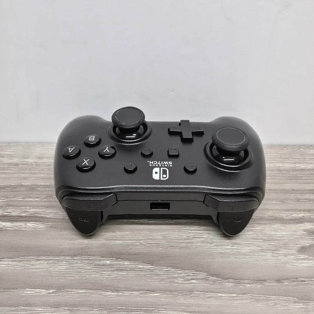 PowerA‎ 1511370-01 Matte Black Ergonomic Wired Controller for Nintendo Switch